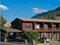 Elk Country Inn